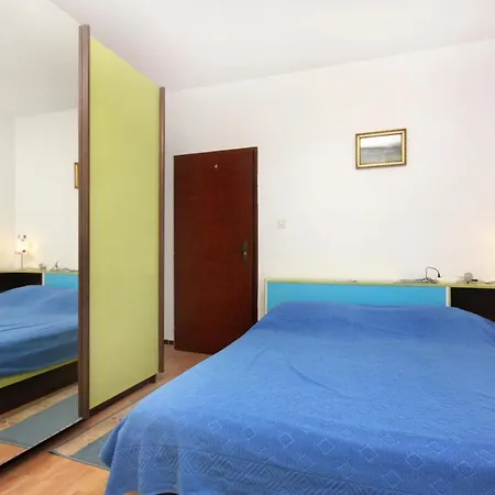 With A Parking Space - Diklo, - 5795 公寓 *